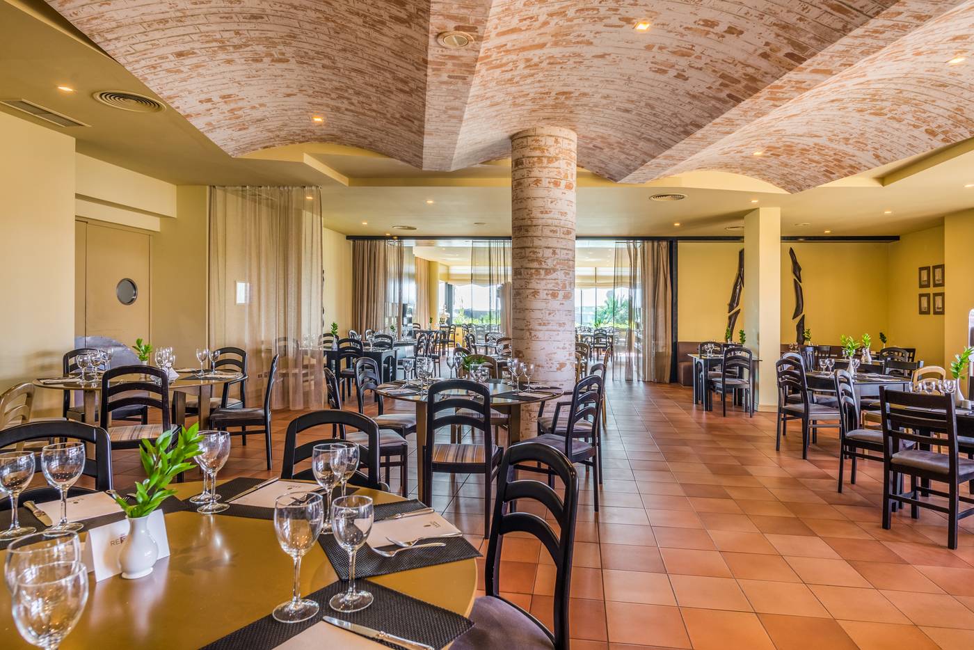 Calheta-Beach-Hotel-Restaurant-21