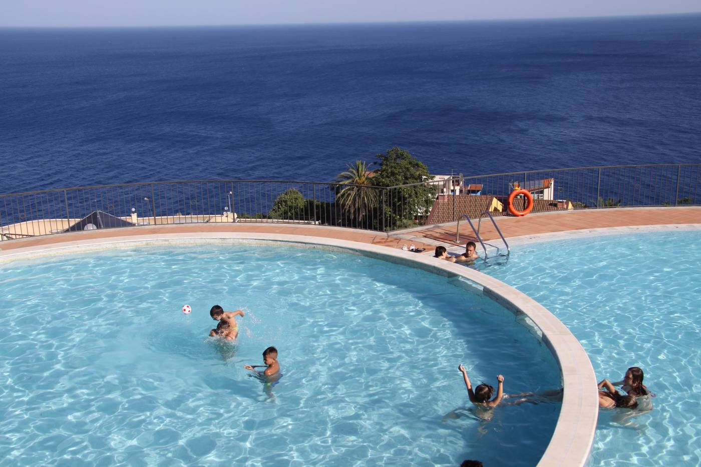Hotel-Capo-dei-Greci-Pool-5