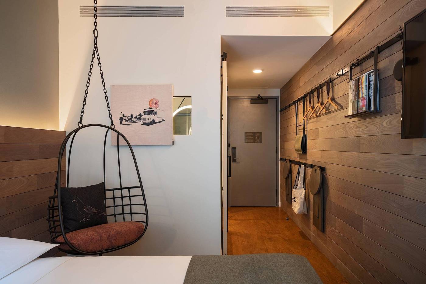 Moxy-NYC-Downtown-Room-33