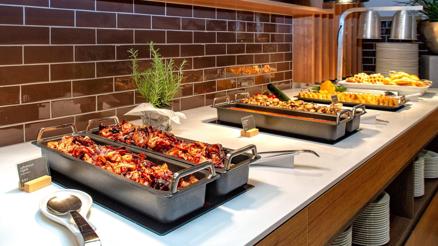 Holiday-Inn-Berlin-Airport-Conference-Center-Restaurant-43