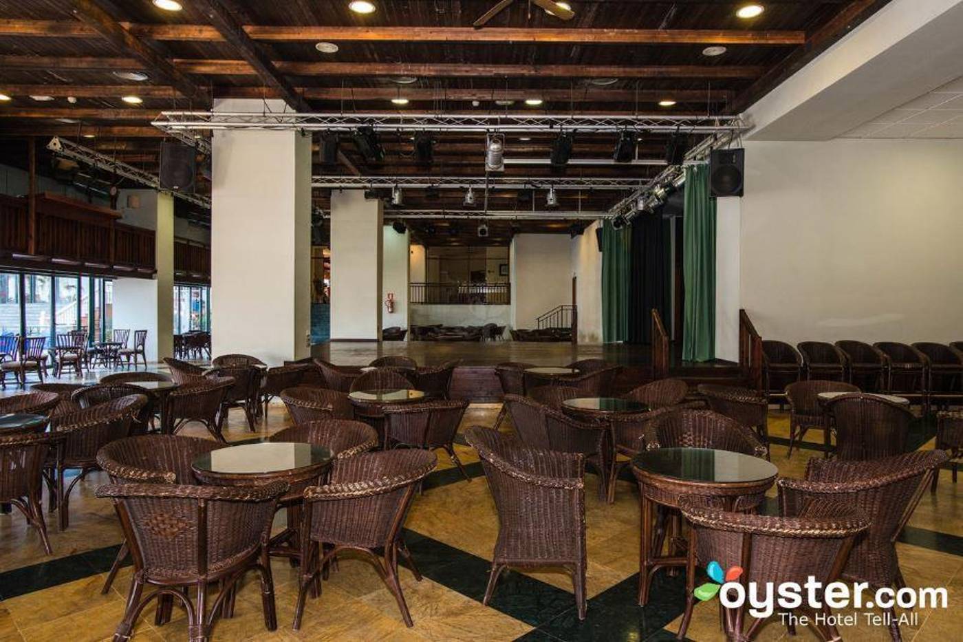 Alegria-Colonial-Mar-Restaurant-67