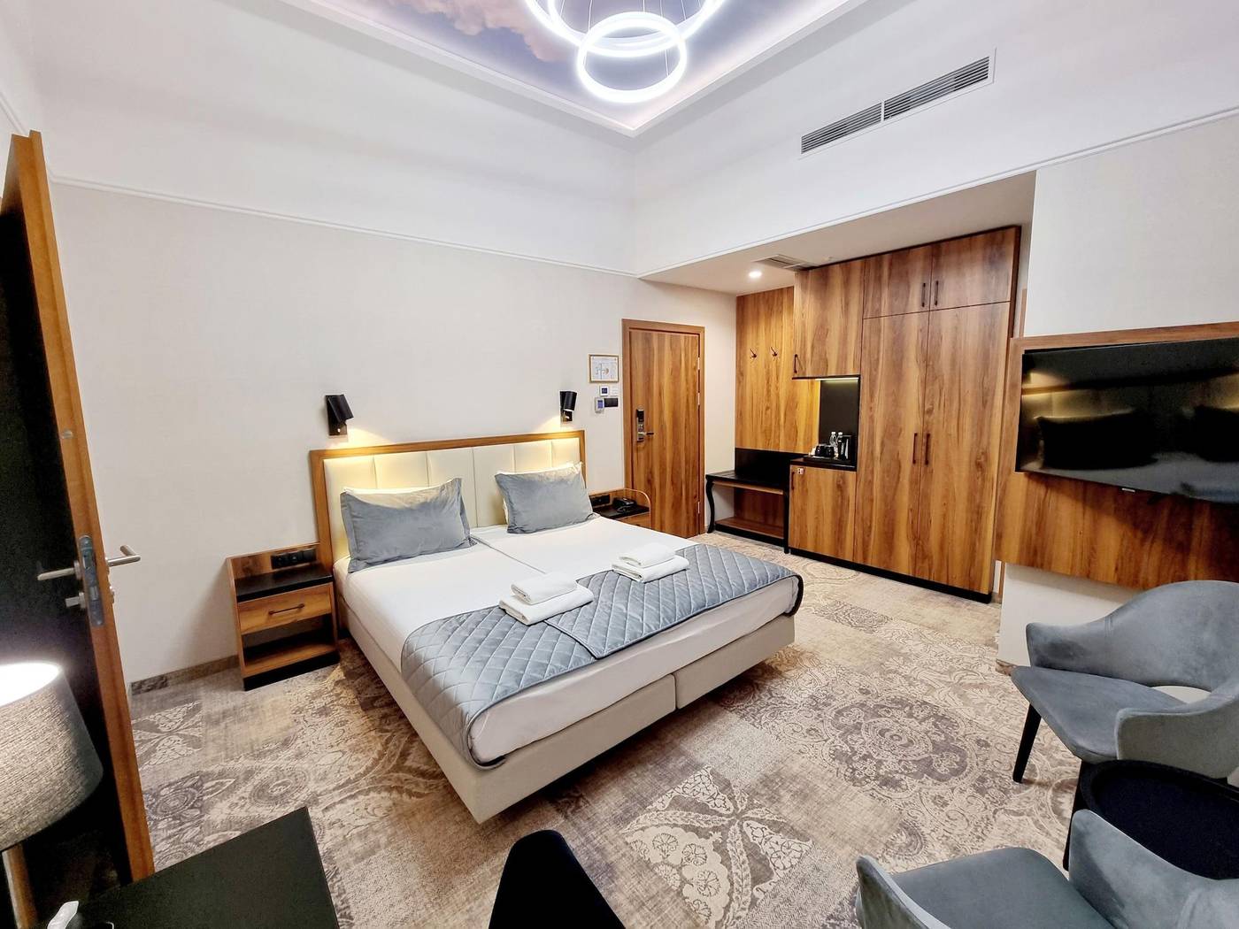 Sky-Hotel-Krakow-Room-16