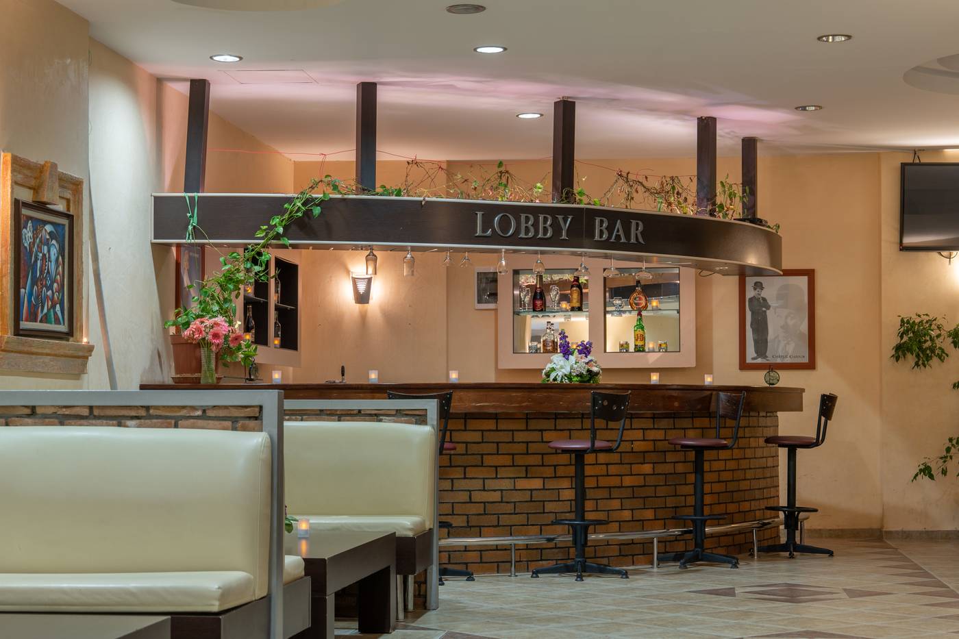 Grand-Vikin-Hotel-Lobby-47