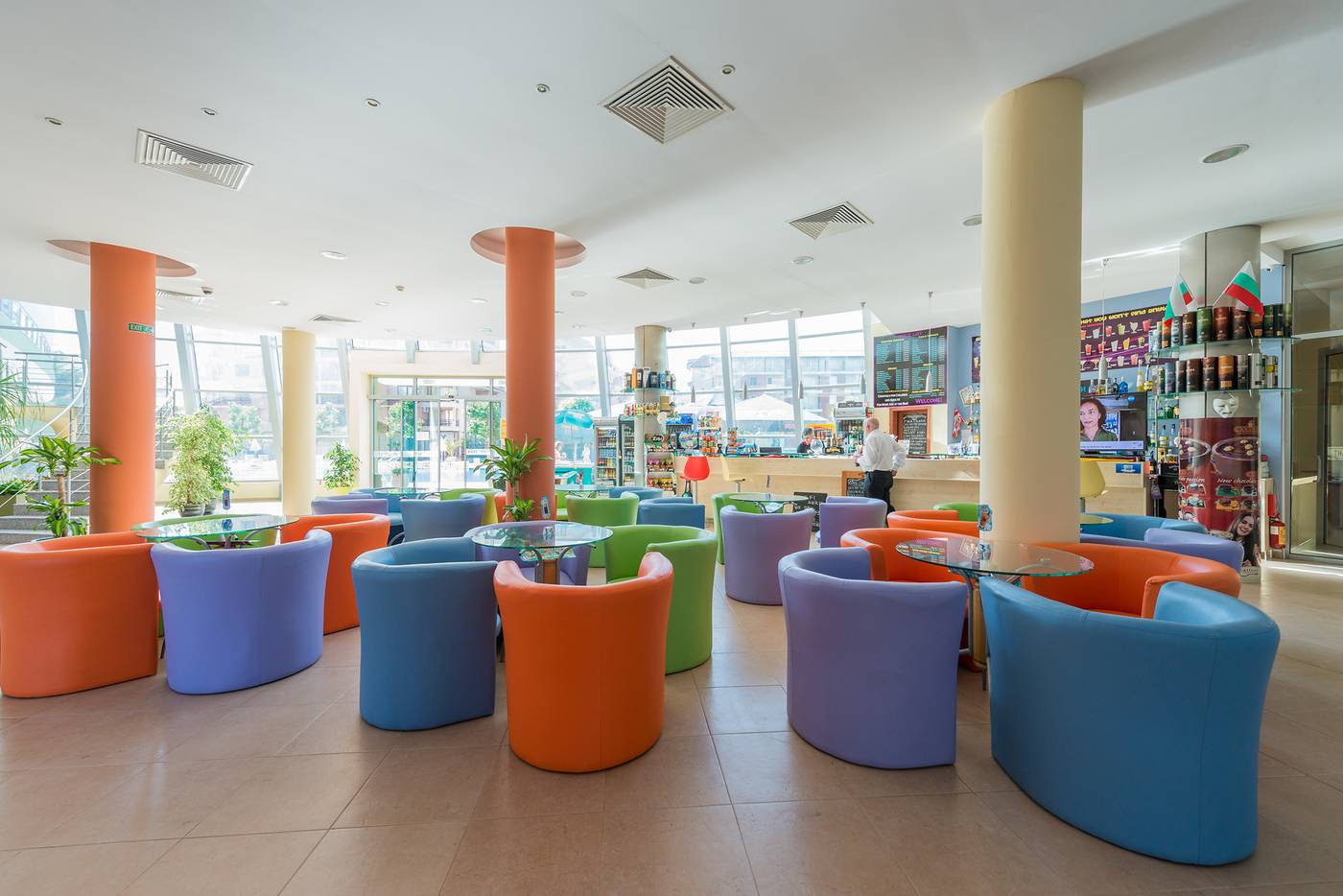 Ivana-Palace-Hotel-Bar-35