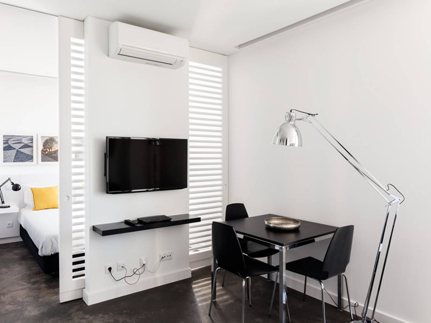 Hello-Lisbon-Santa-Apolonia-Apartments-Room-13