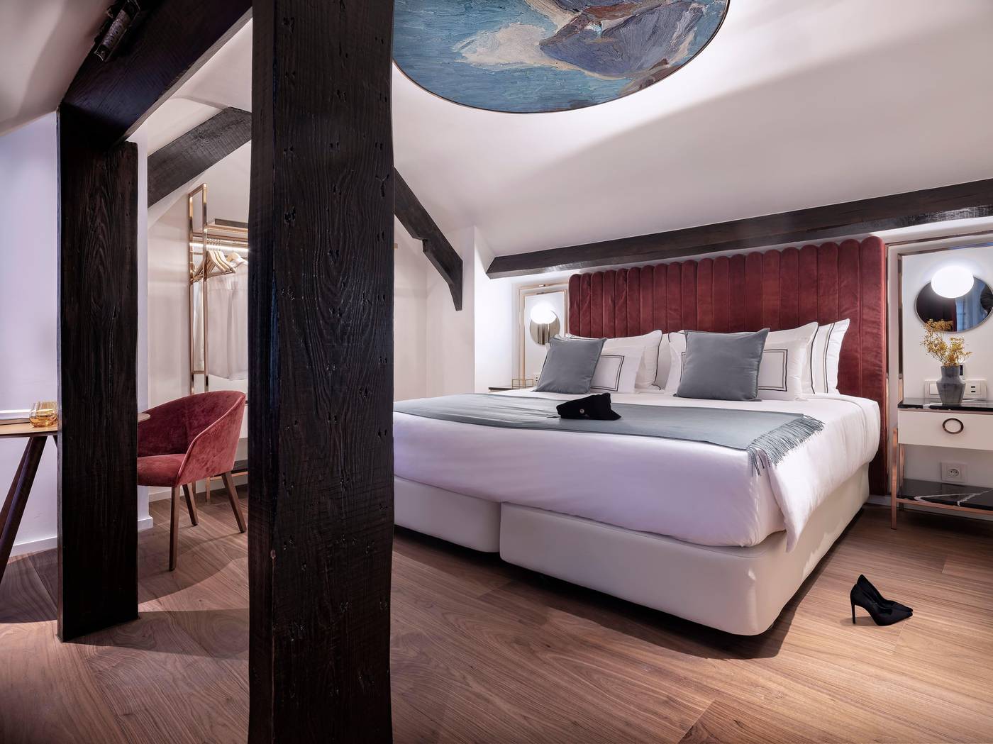 Melia-Paris-Notre-Dame-Room-30