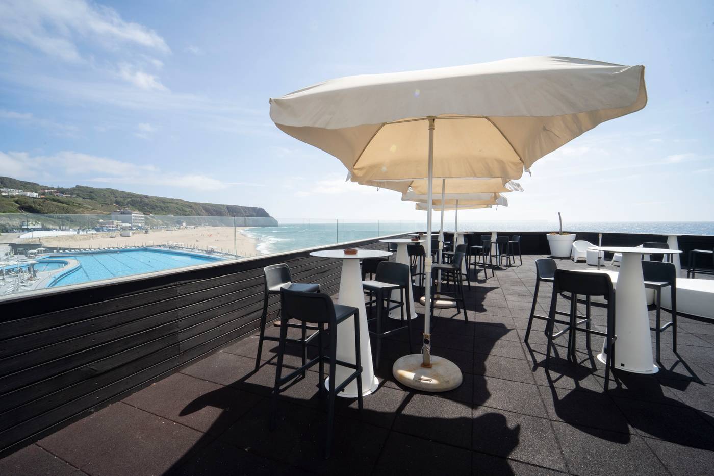 HOTEL-ARRIBAS-Terrace-33