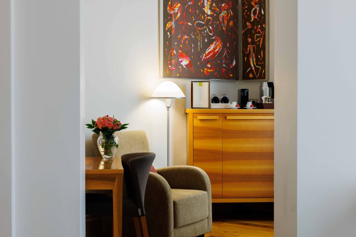 Tomtom-Suites-Room-21