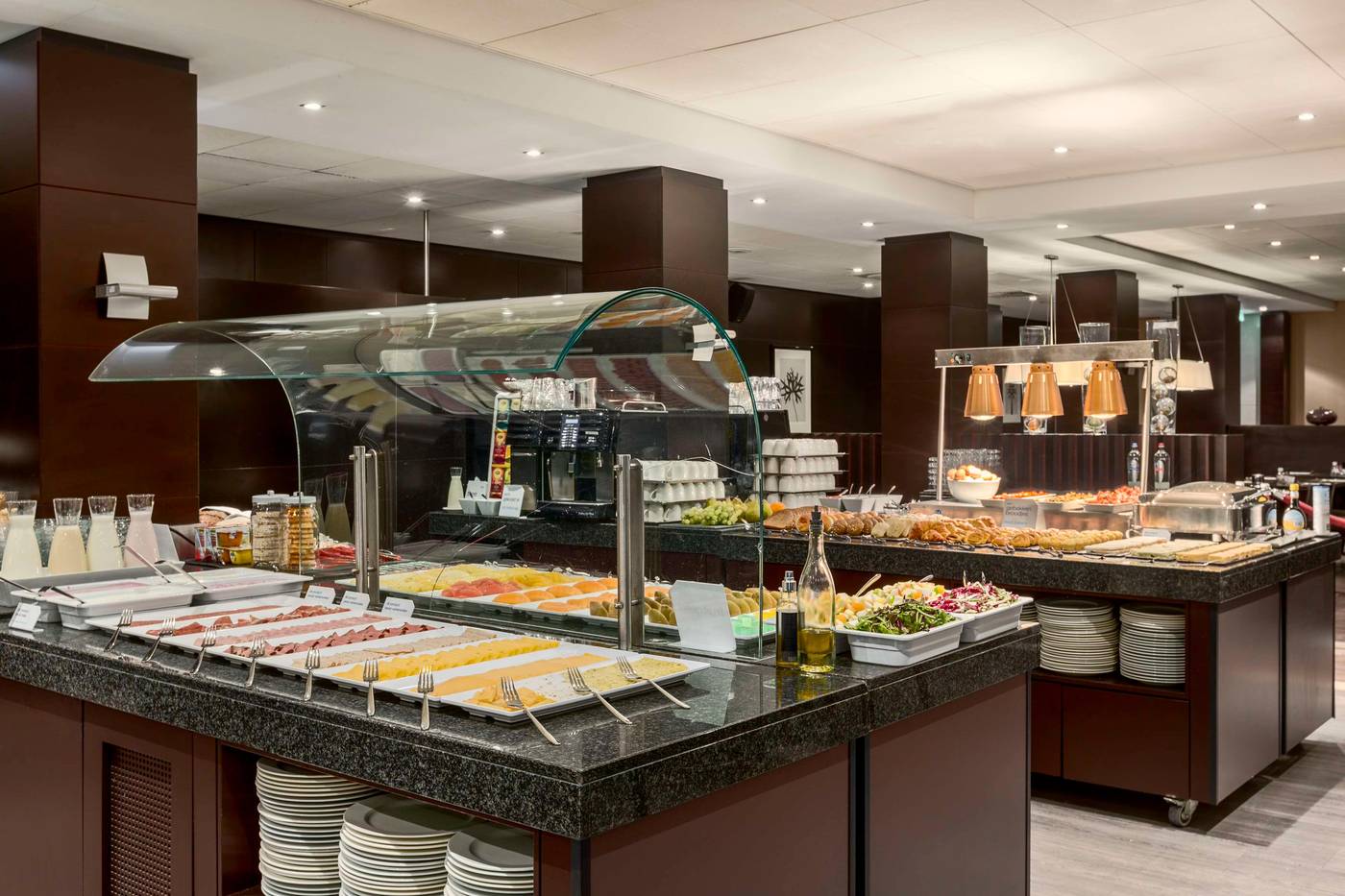 NH-Amsterdam-Schiphol-Airport-Restaurant-39