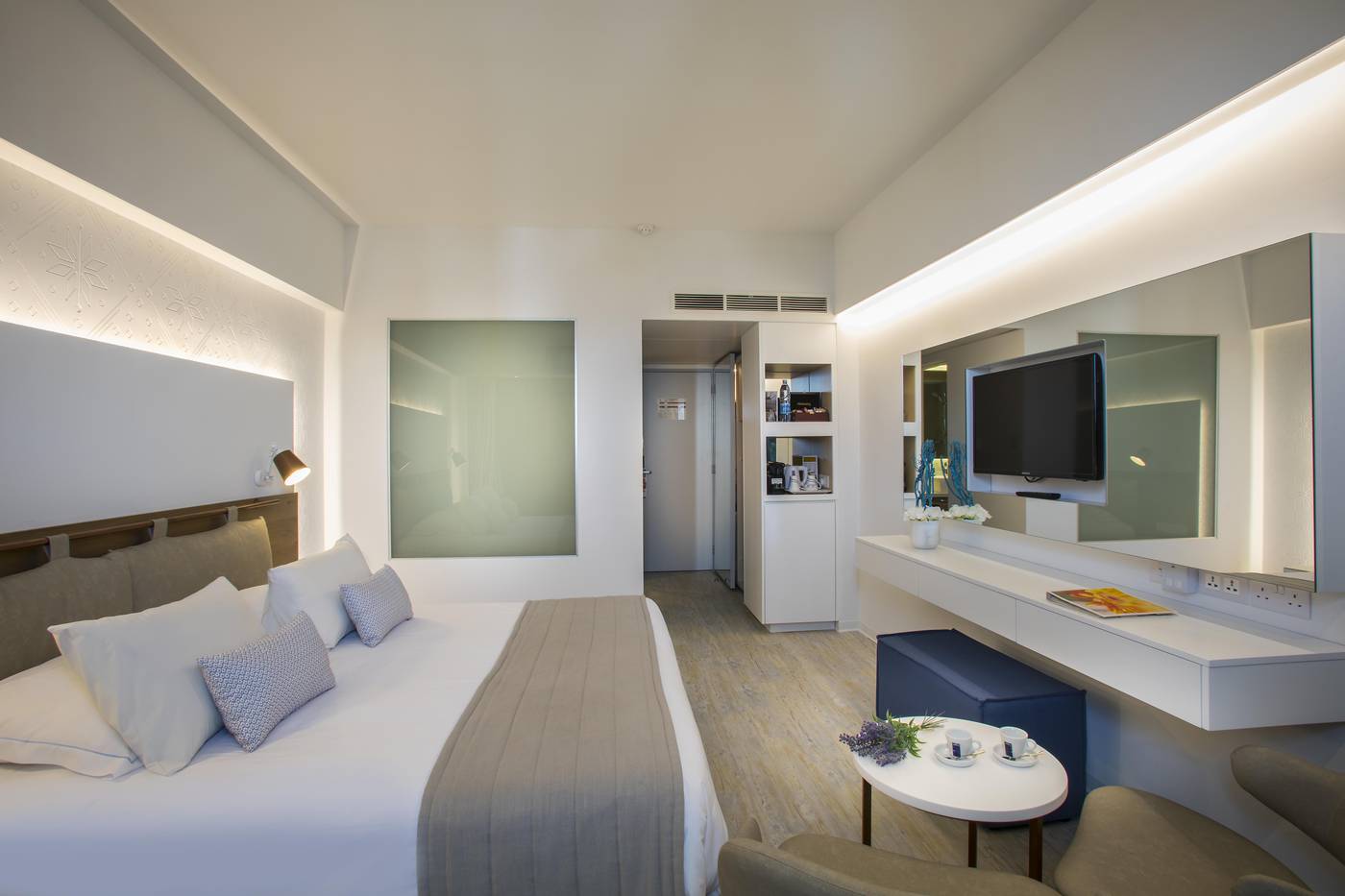 Lordos-Beach-Hotel-Room-35
