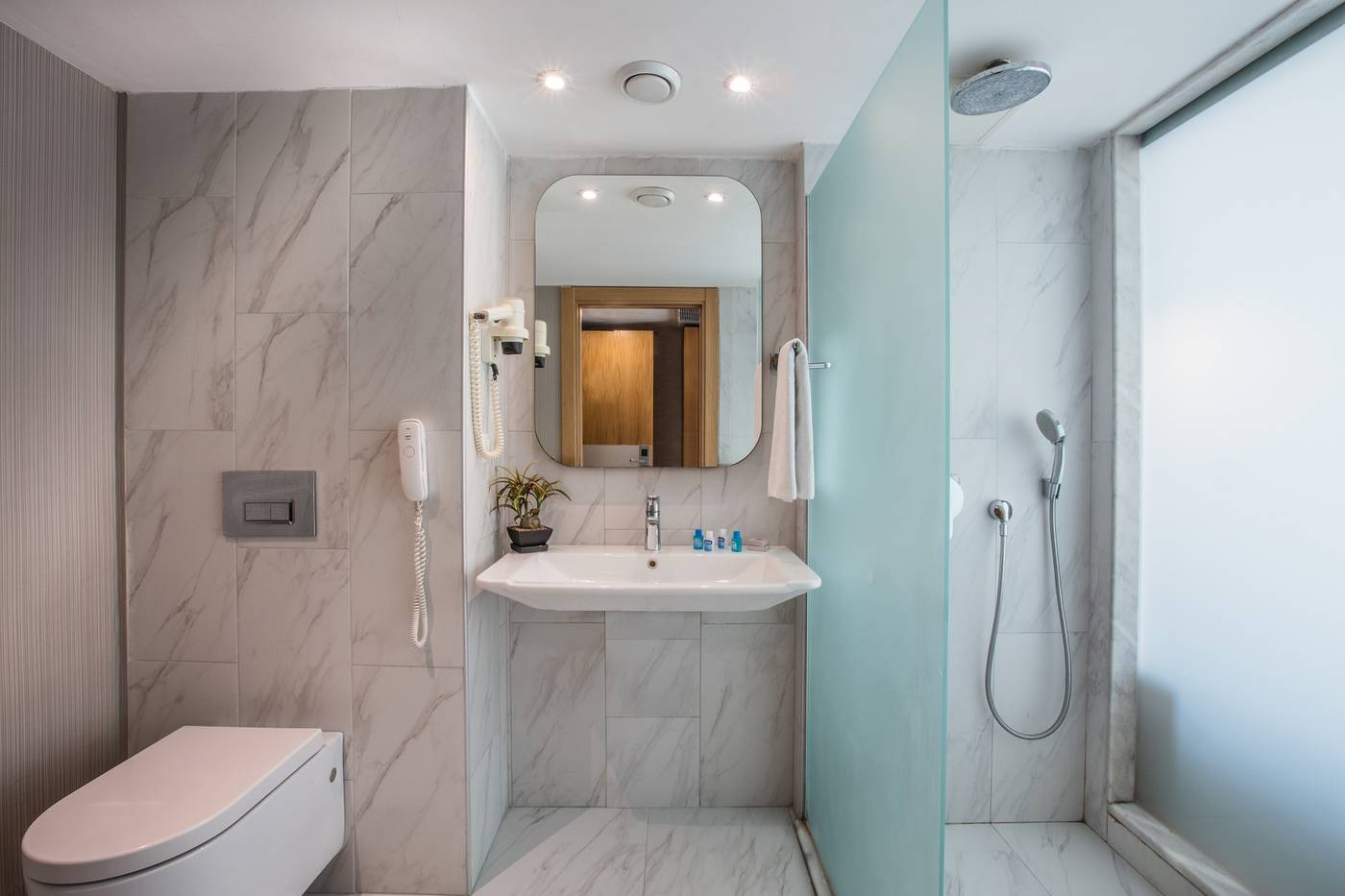 Marina-Hotel-Room-32