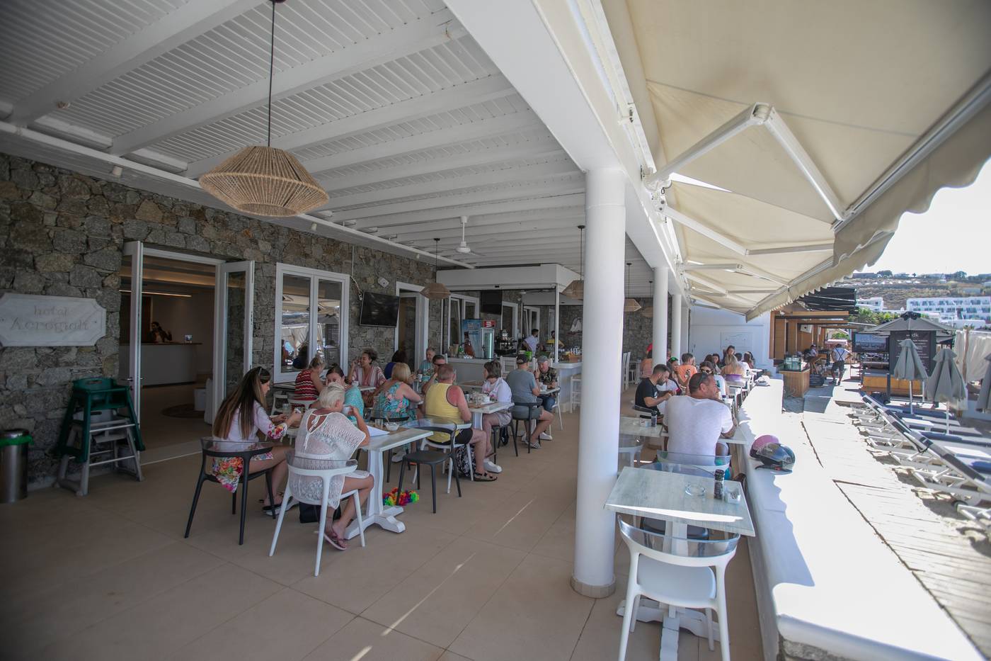 Acrogiali-Restaurant-16