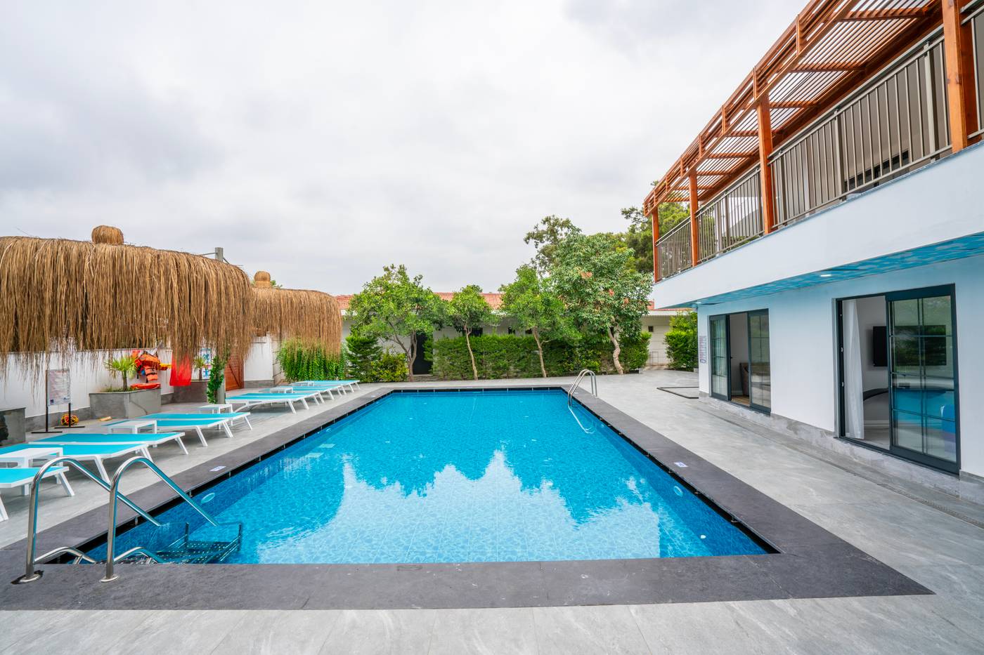 Linda Resort