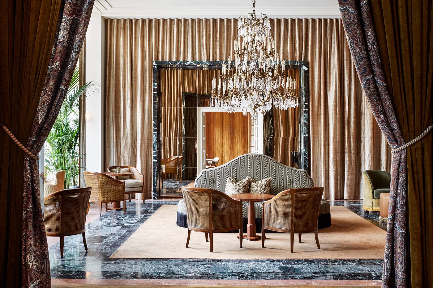 De-LEurope-Amsterdam-The-Leading-Hotels-of-the-World-Lobby-14