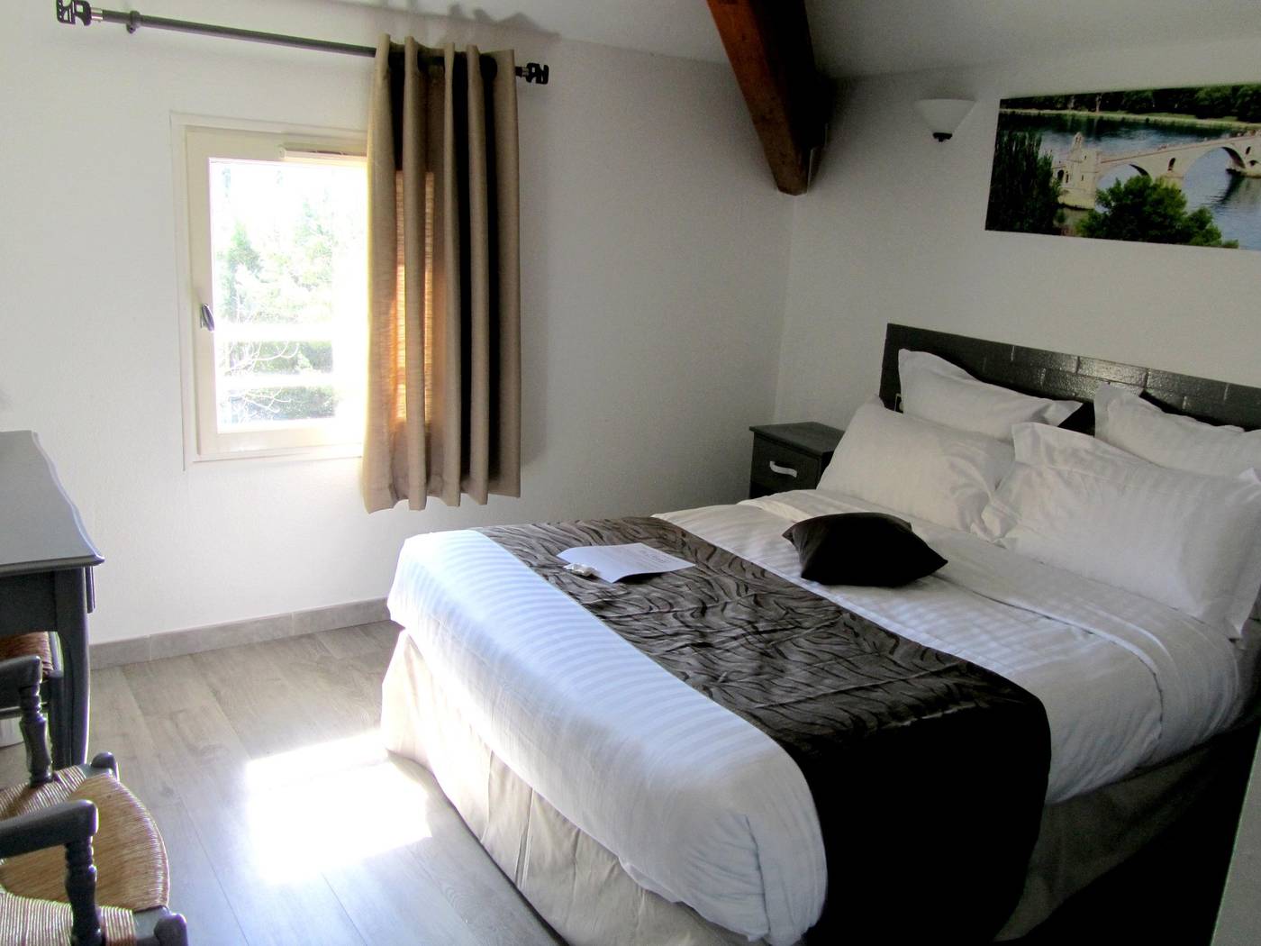 La Ferme-France-AVIGNON-Room-8