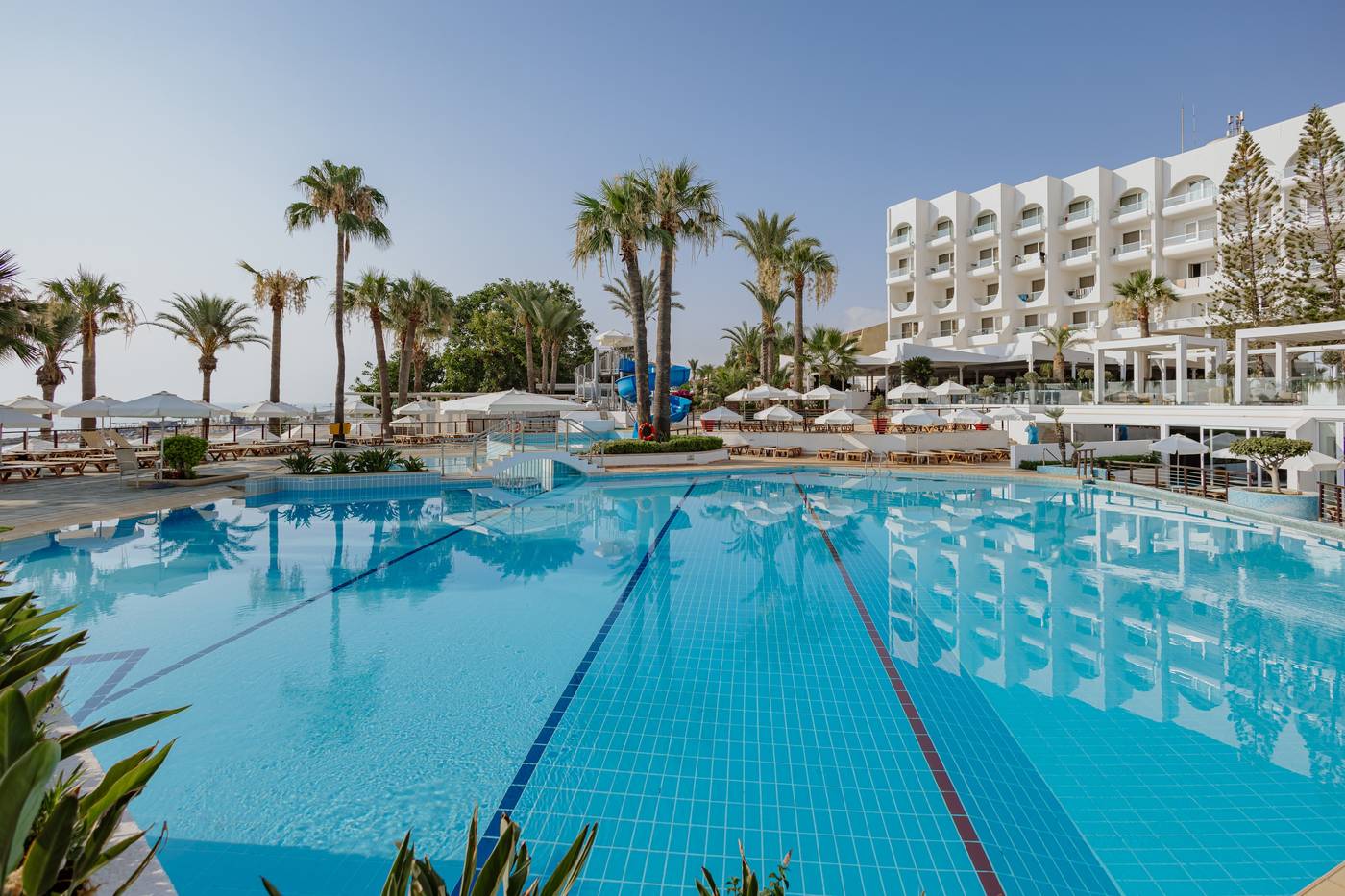 Golden-Coast-Pool-2