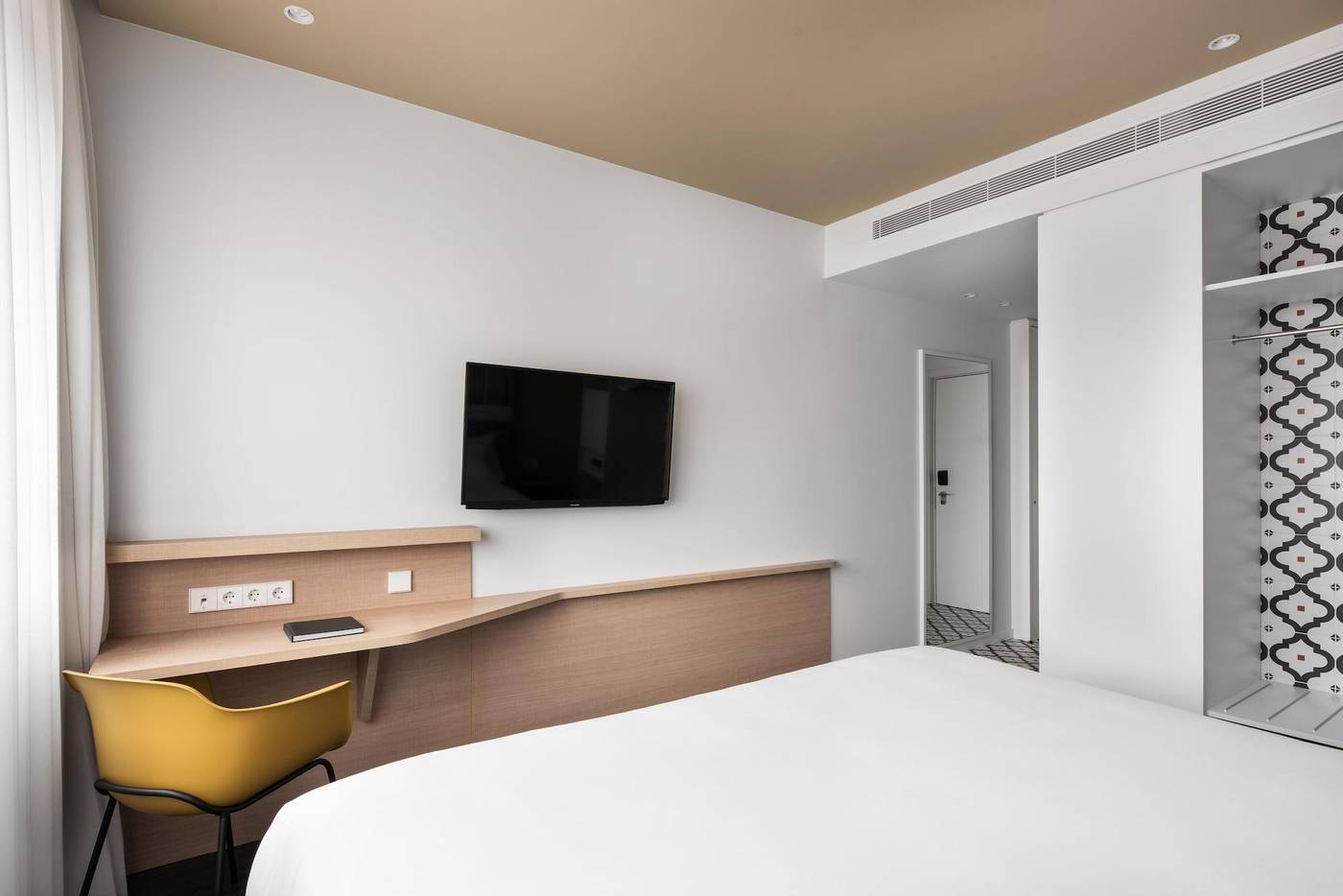 Ikonik-Lisboa-Room-10