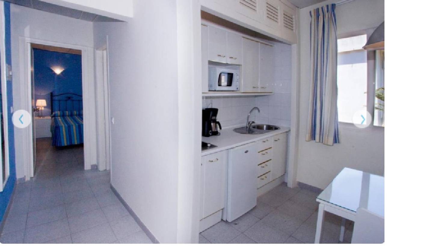 Ecuador-Park-Room-49