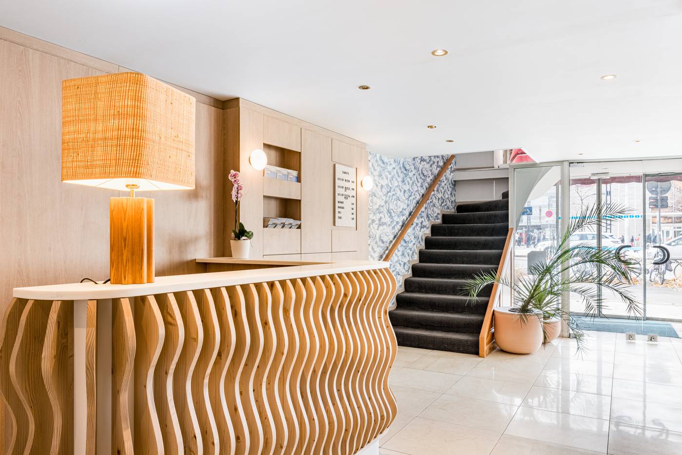 Hotel Terminus-France-Grenoble-Lobby-9