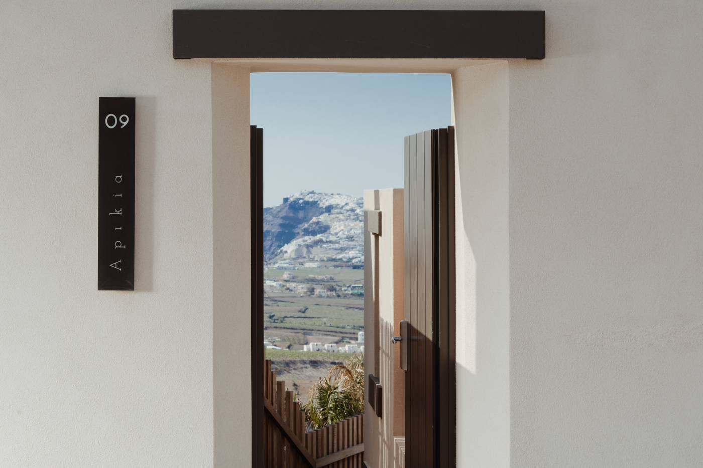 Apikia-Santorini-Room-106
