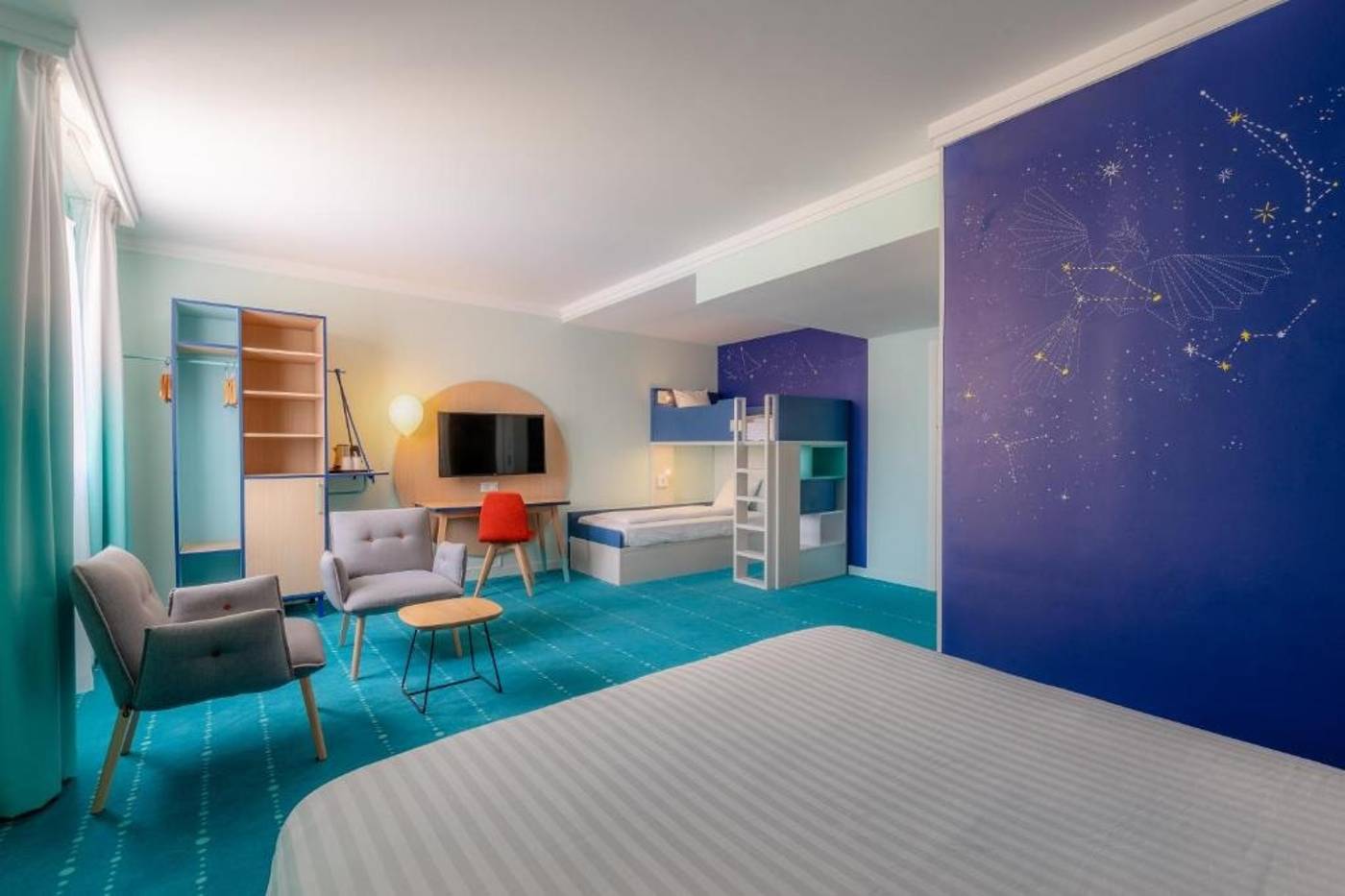 Grand-Magic-Hotel-Room-2