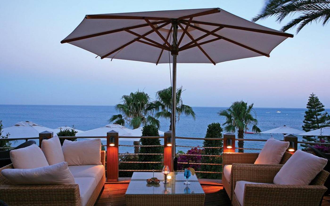 Columbia Beach Hotel