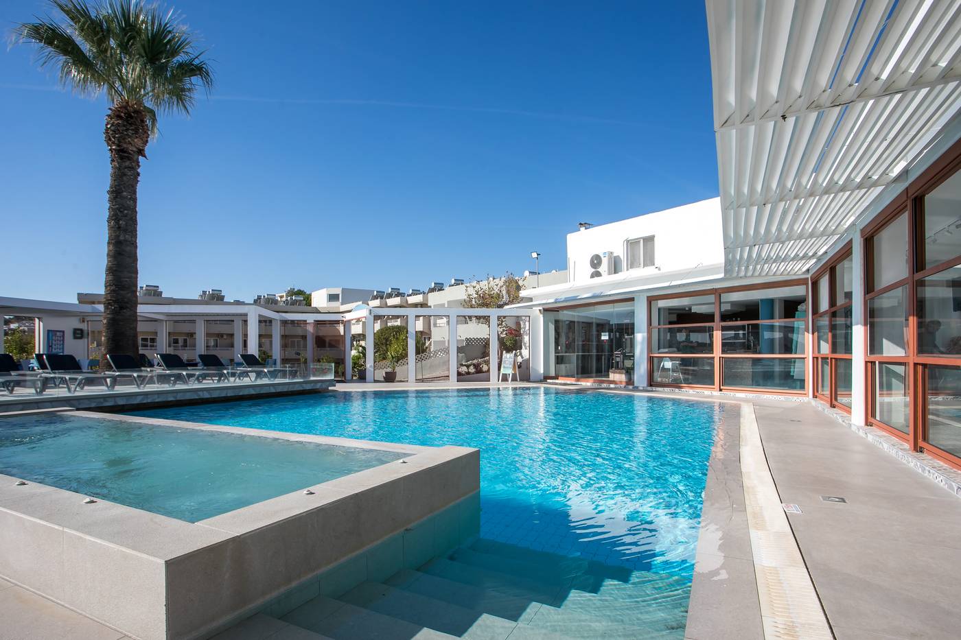 Hillside-Studios-Pool-2