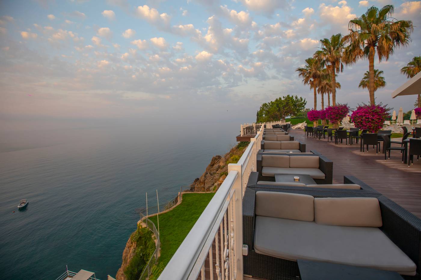 Falcon-Hotel-Terrace-38