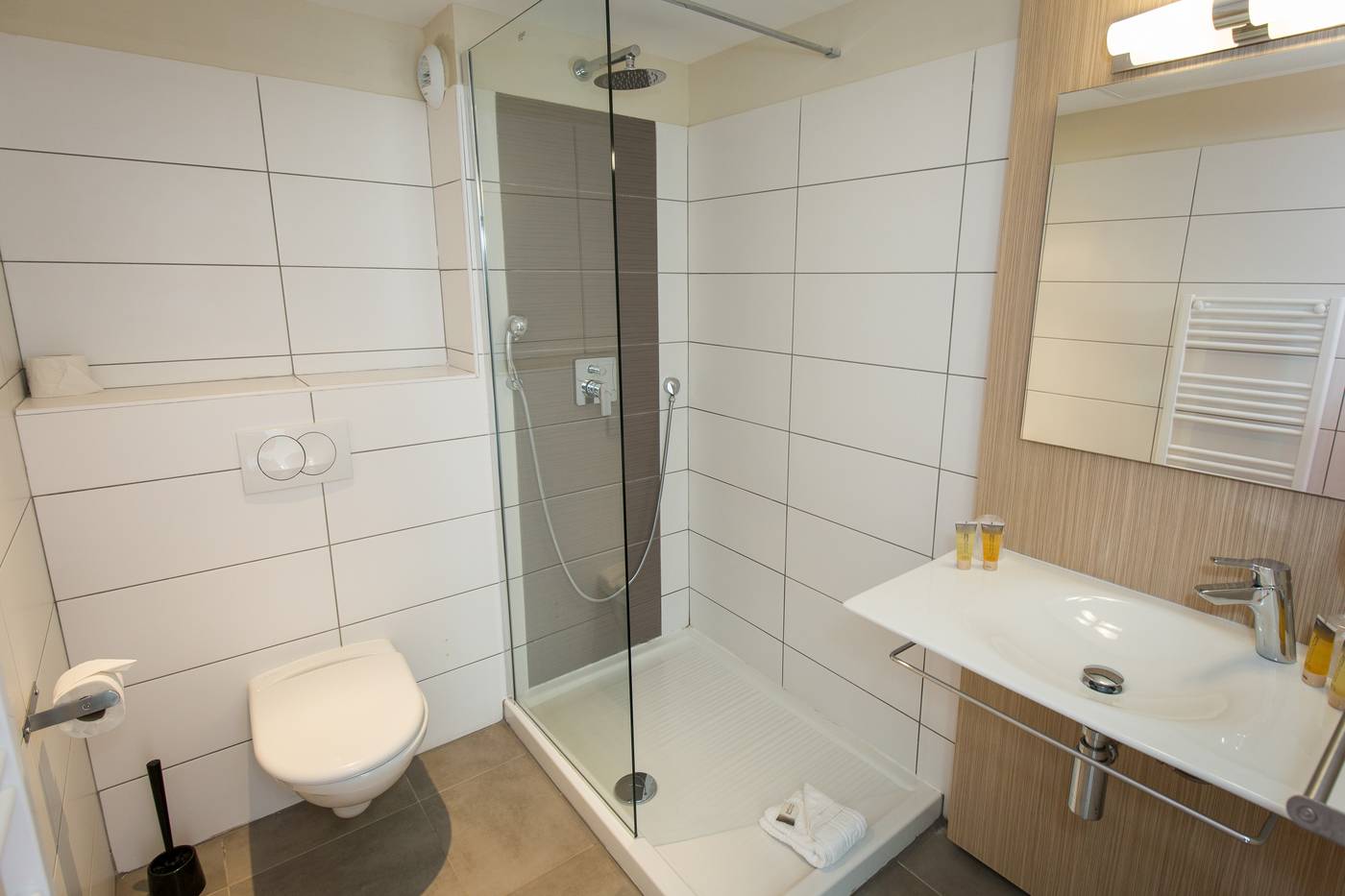 SOWELL-RESIDENCES-Les-Perles-de-Saint-Tropez-Room-30