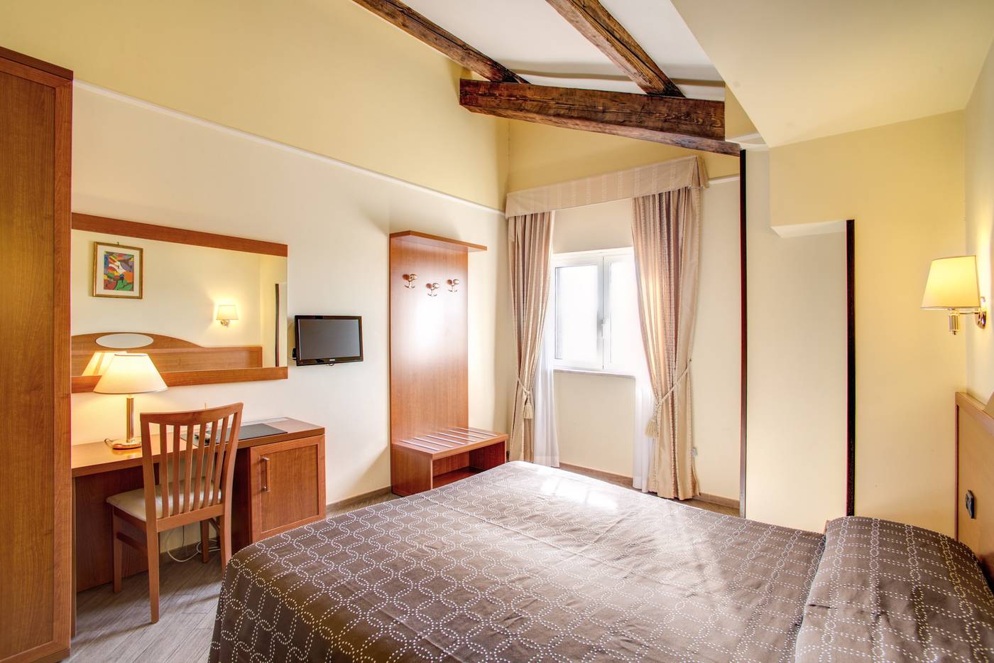 Hotel-Roma-Tiburtina-Room-6