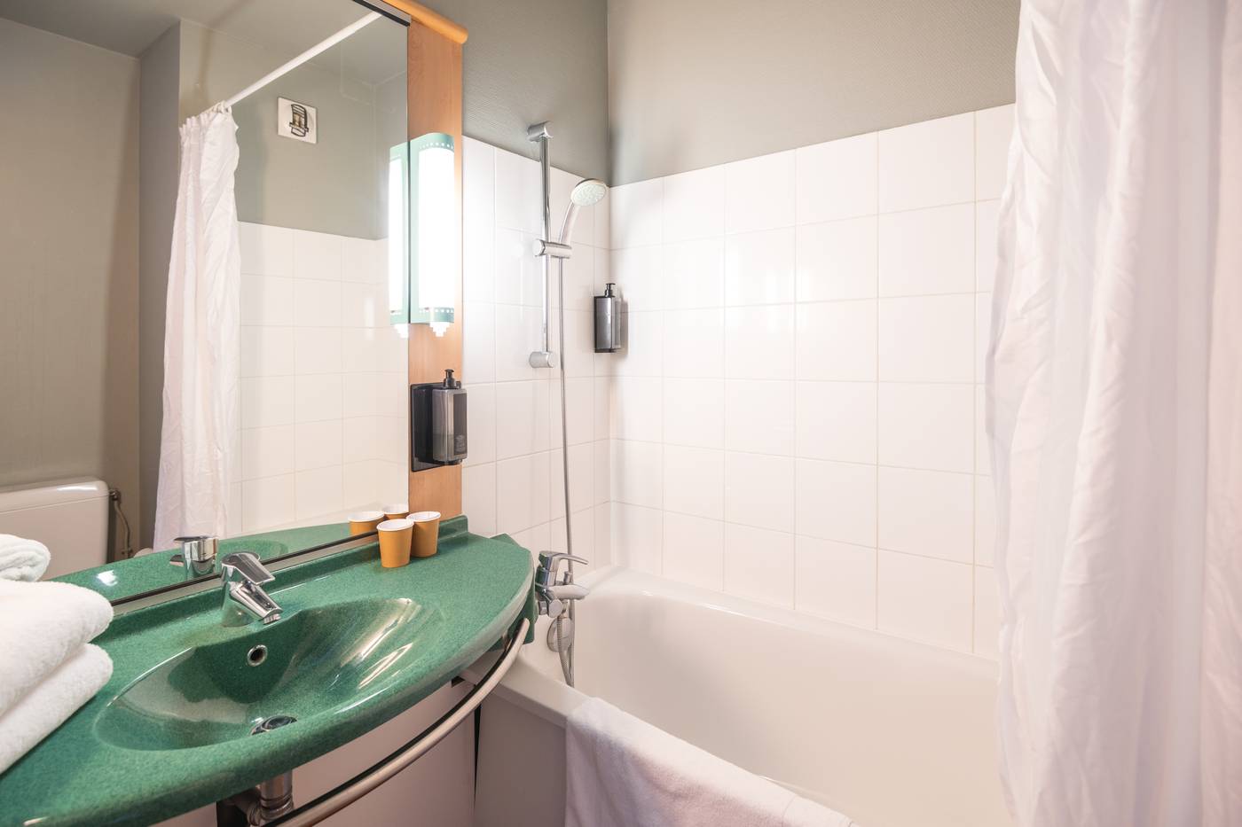 B&B HOTEL Rouen Centre Rive Gauche-France-ROUEN-Room-7