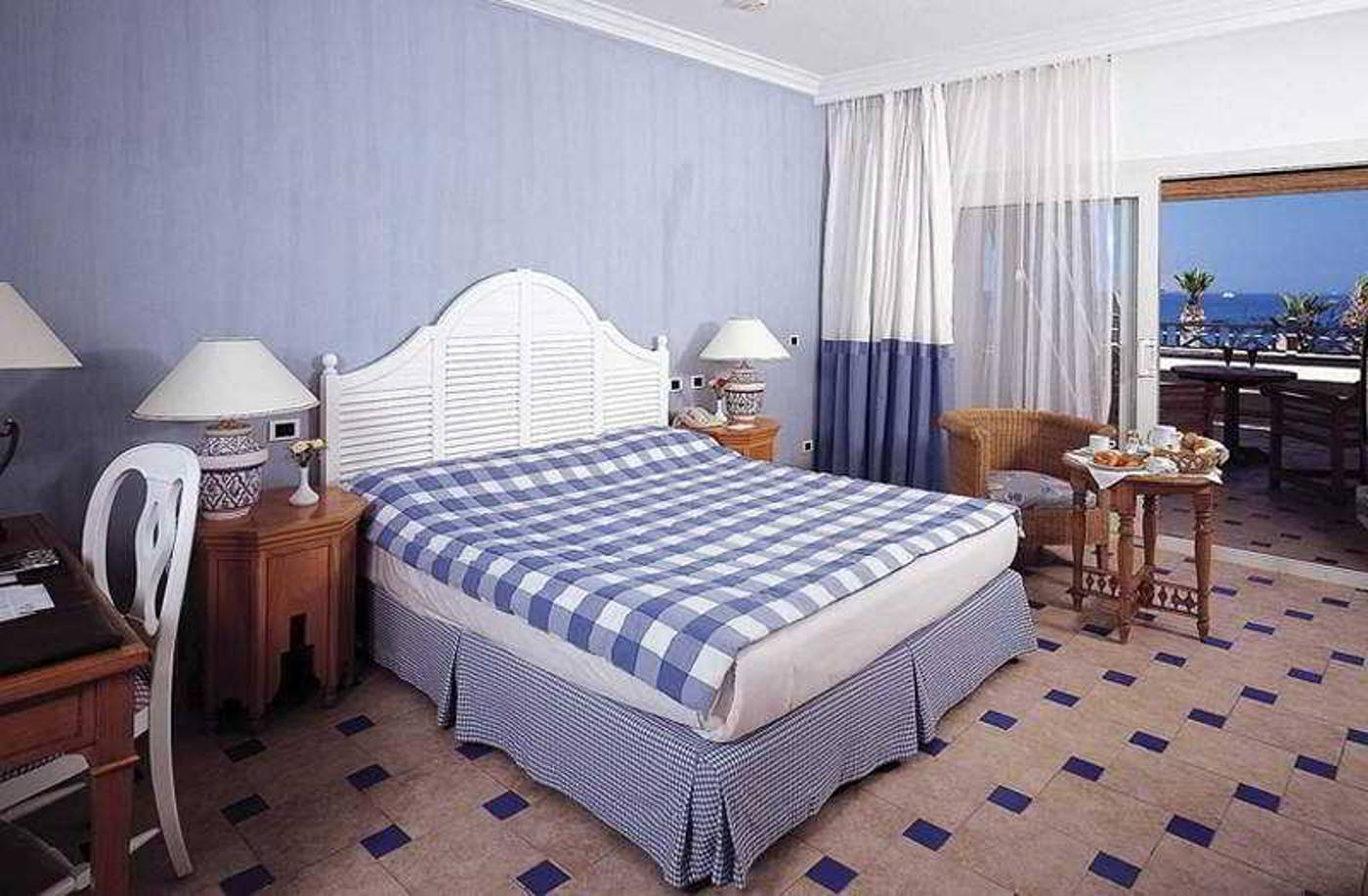 Sheraton-Sharm-Hotel-Main-Building-Room-15