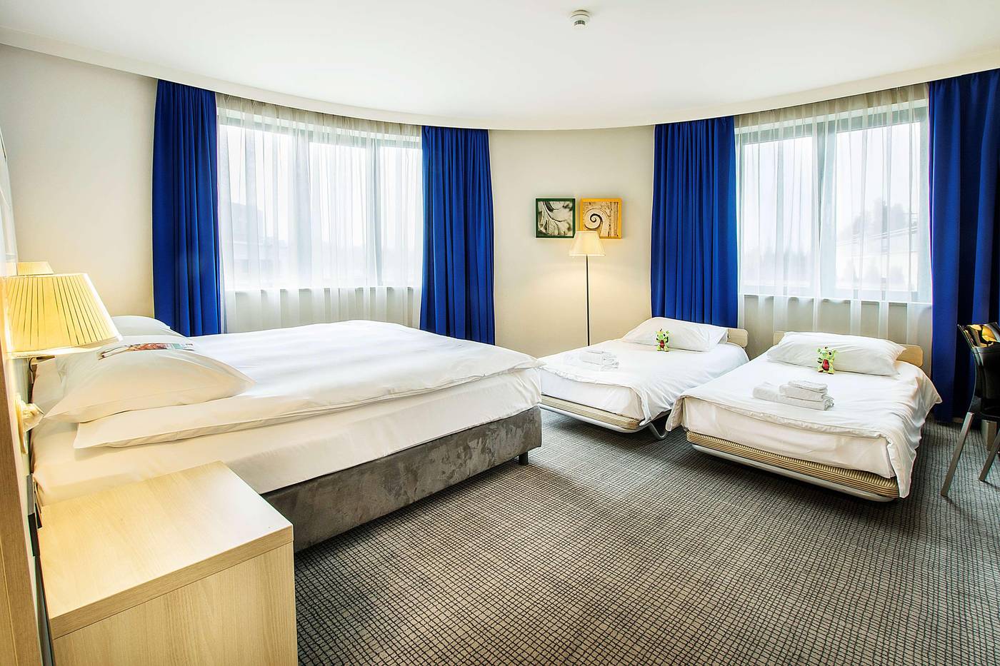Park-Inn-by-Radisson-Krakow-Room-7