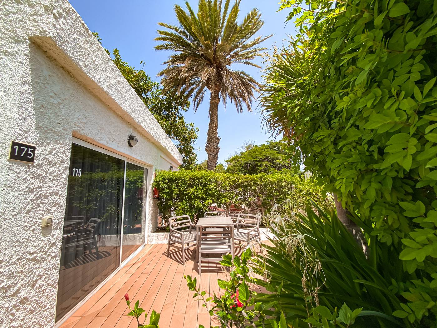 Cordial-Biarritz-Room-14