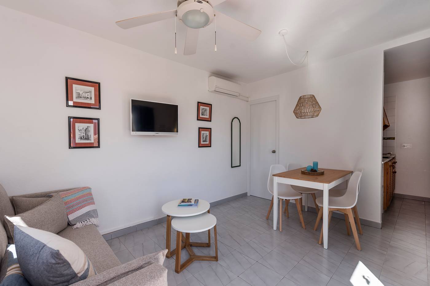 Las-Brisas-I---II-Room-38