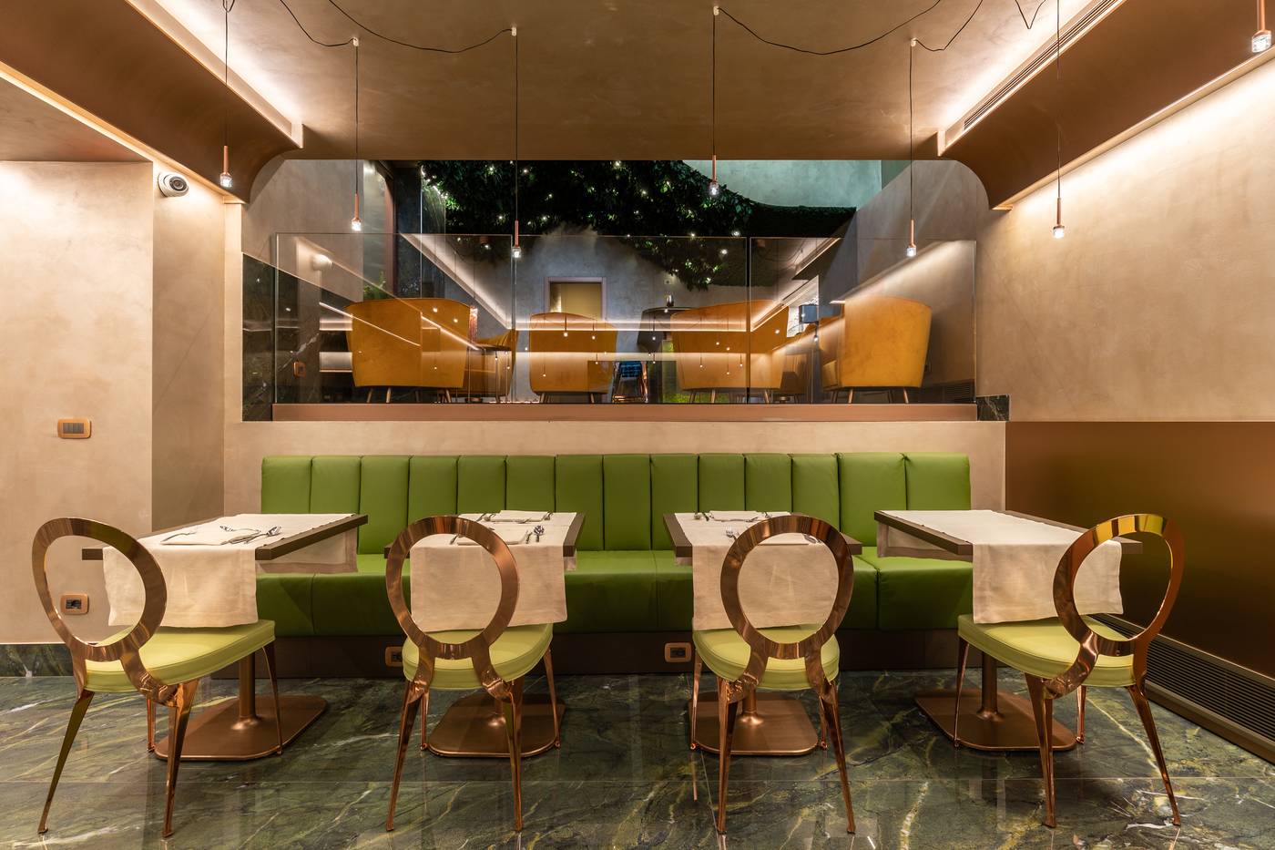 Ariston-Restaurant-14