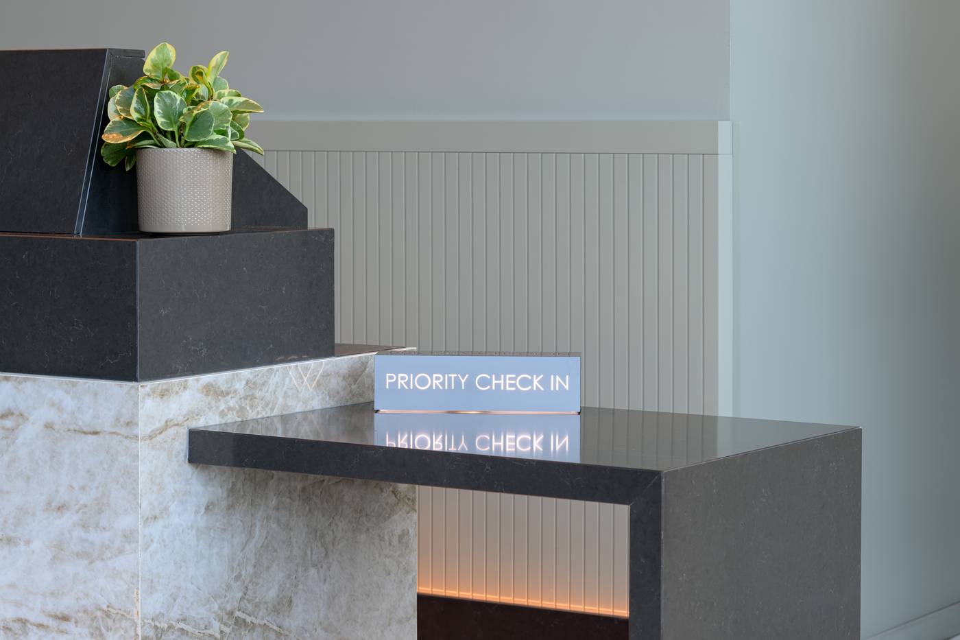 Melia-Lisboa-Aeroporto-Lobby-22