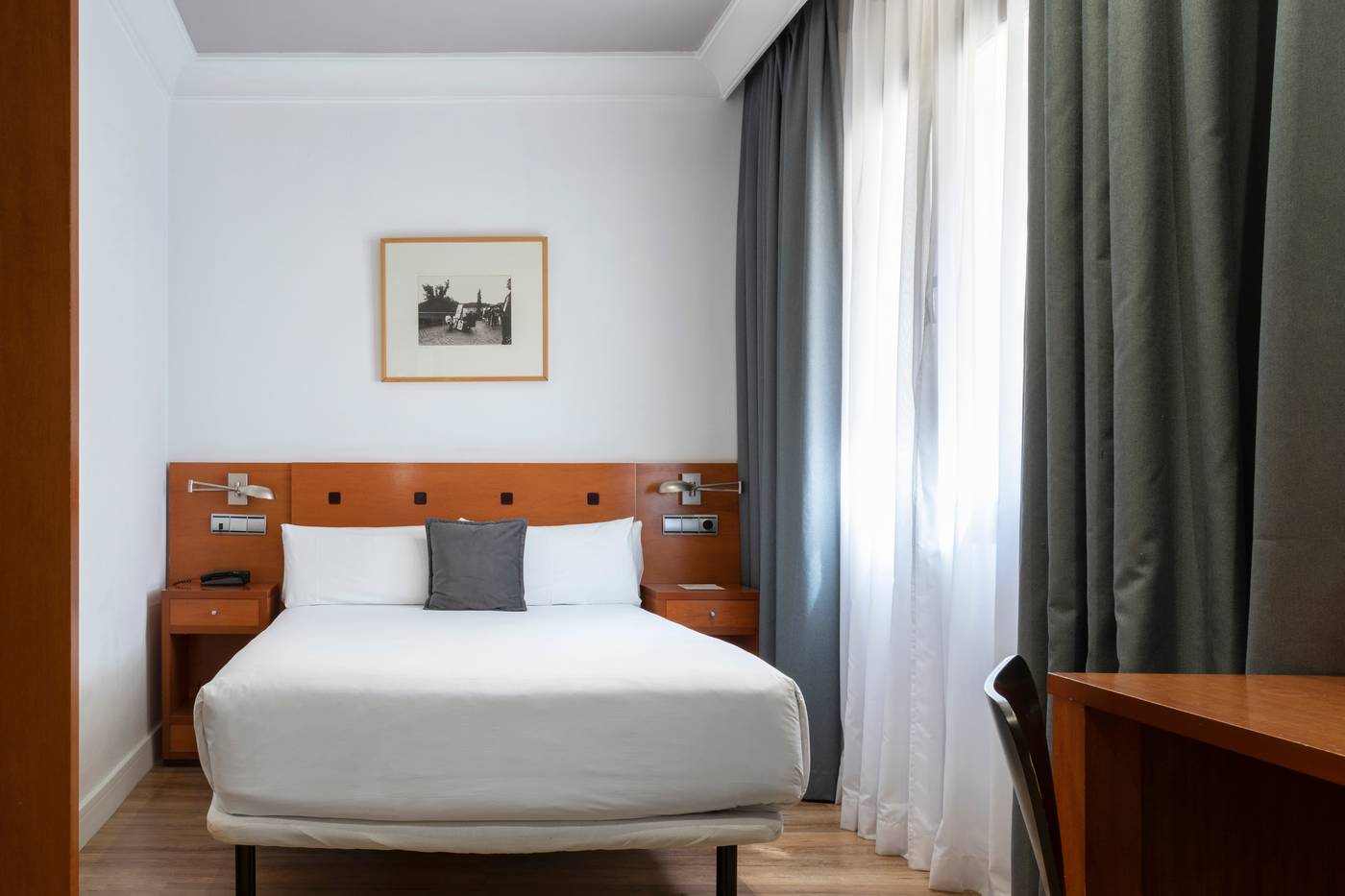 Petit-Palace-Cliper-Gran-V--a-Room-10