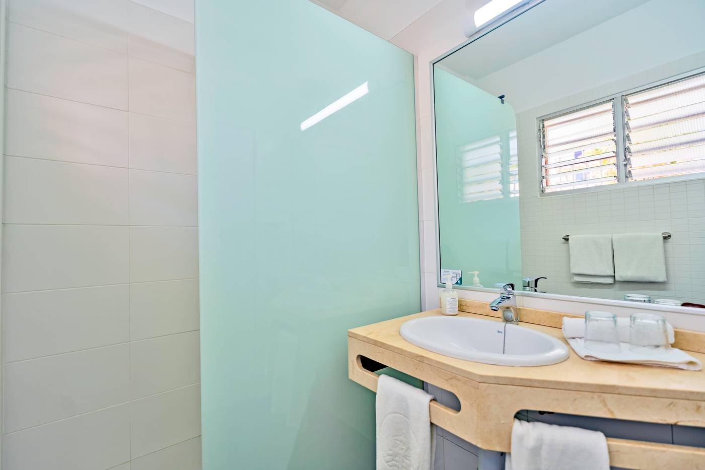 Coral-California-Room-30