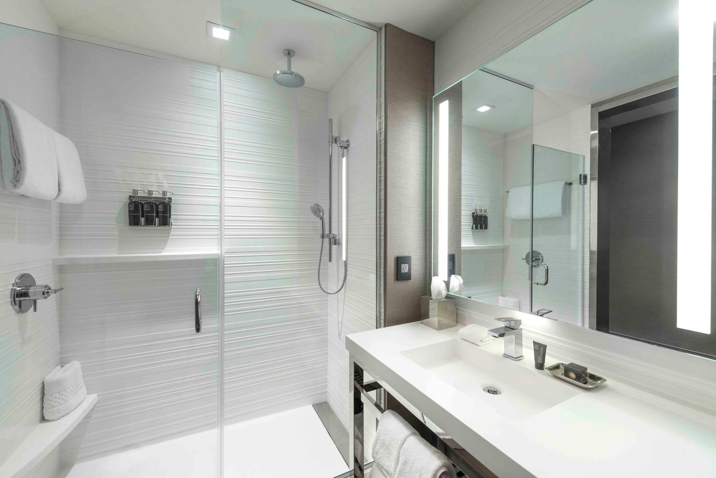 AC-Hotel-Boston-Downtown-Room-32