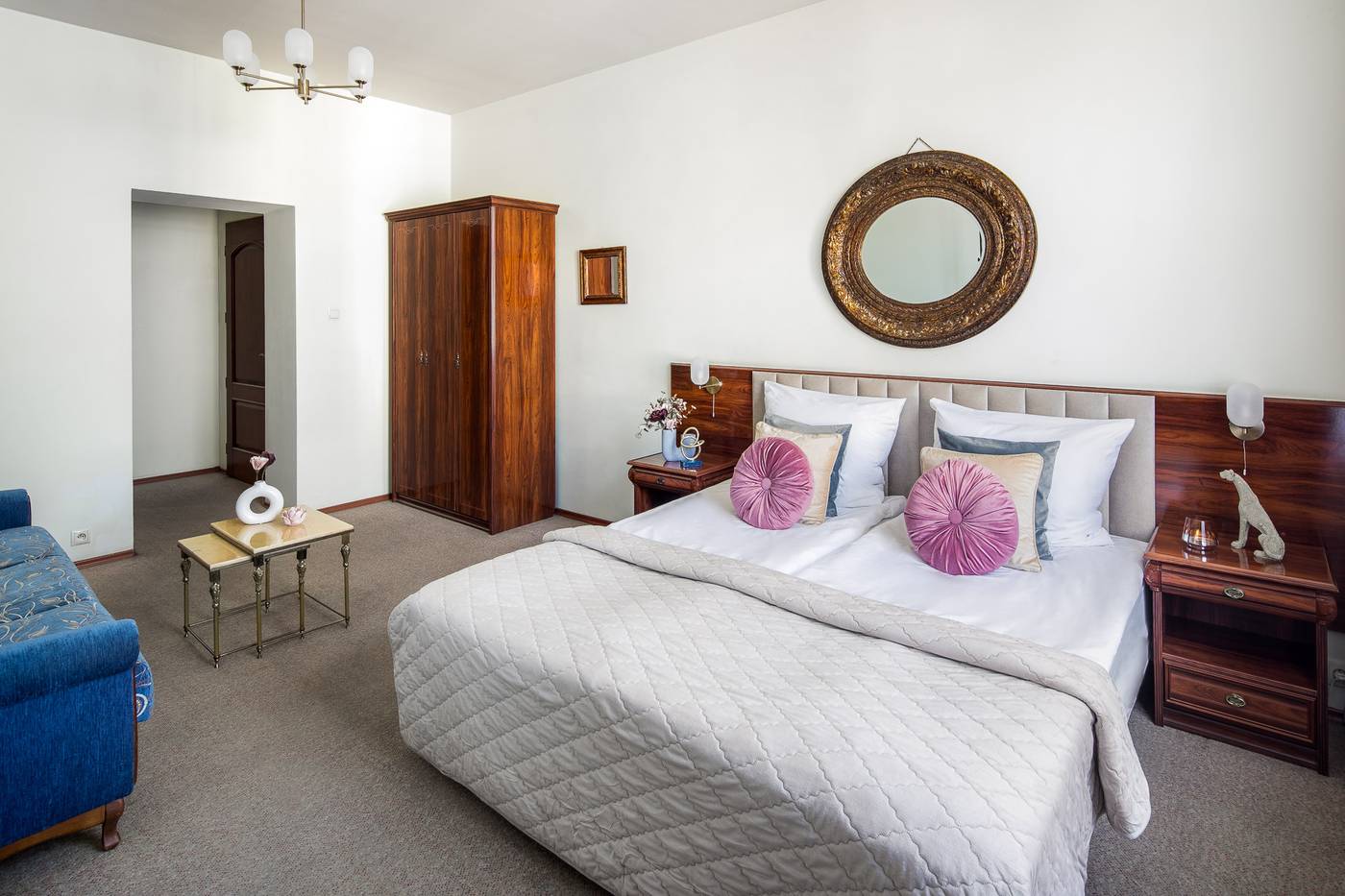 Old-Time-Aparthotel-Room-3