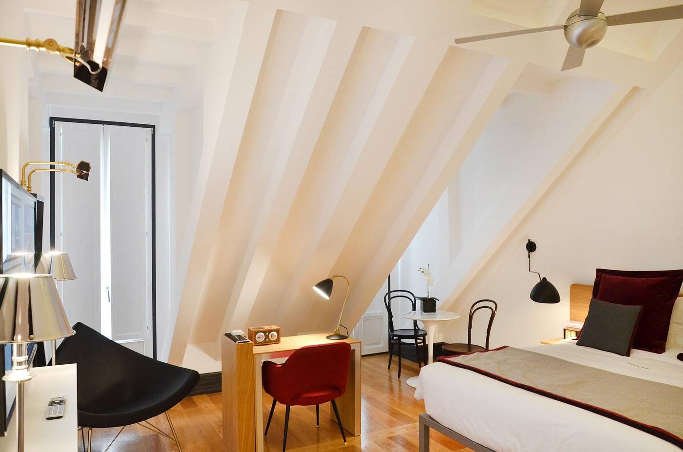 Browns-Central-Hotel-General-view-51