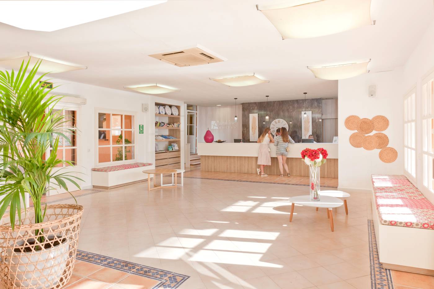 Azuline-Club-Cala-Martina-Ibiza-Lobby-61
