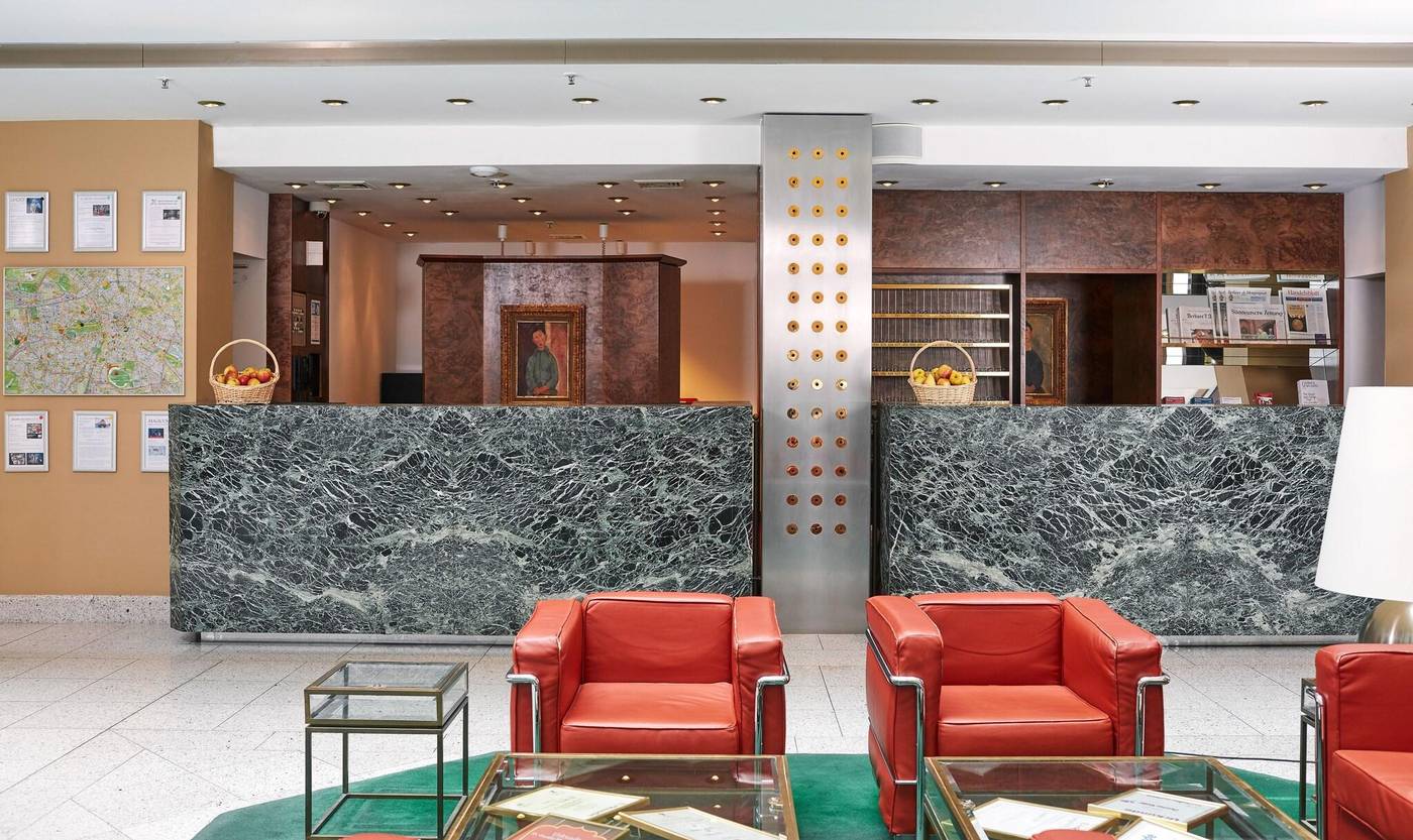 Derag-Livinghotel-Grosser-Kurfuerst-Lobby-3