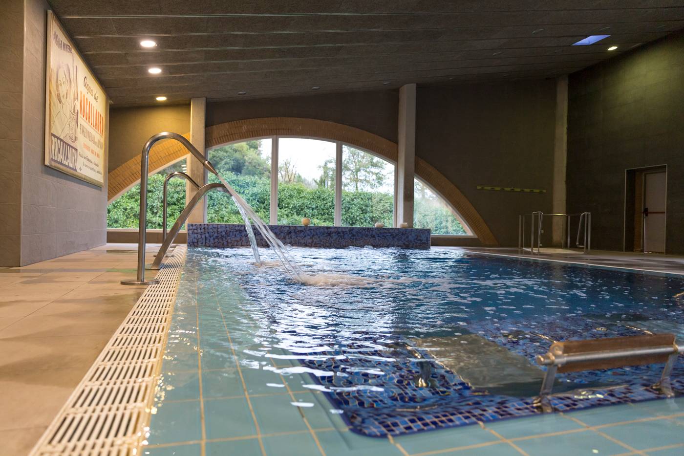 Balneario-Rocallaura-Pool-31