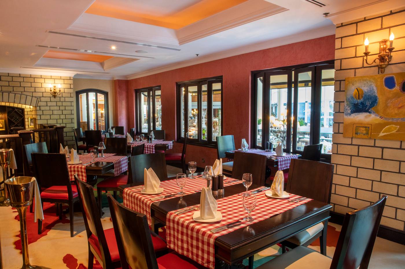 Sheraton-Jumeirah-Beach-Resort-Restaurant-59