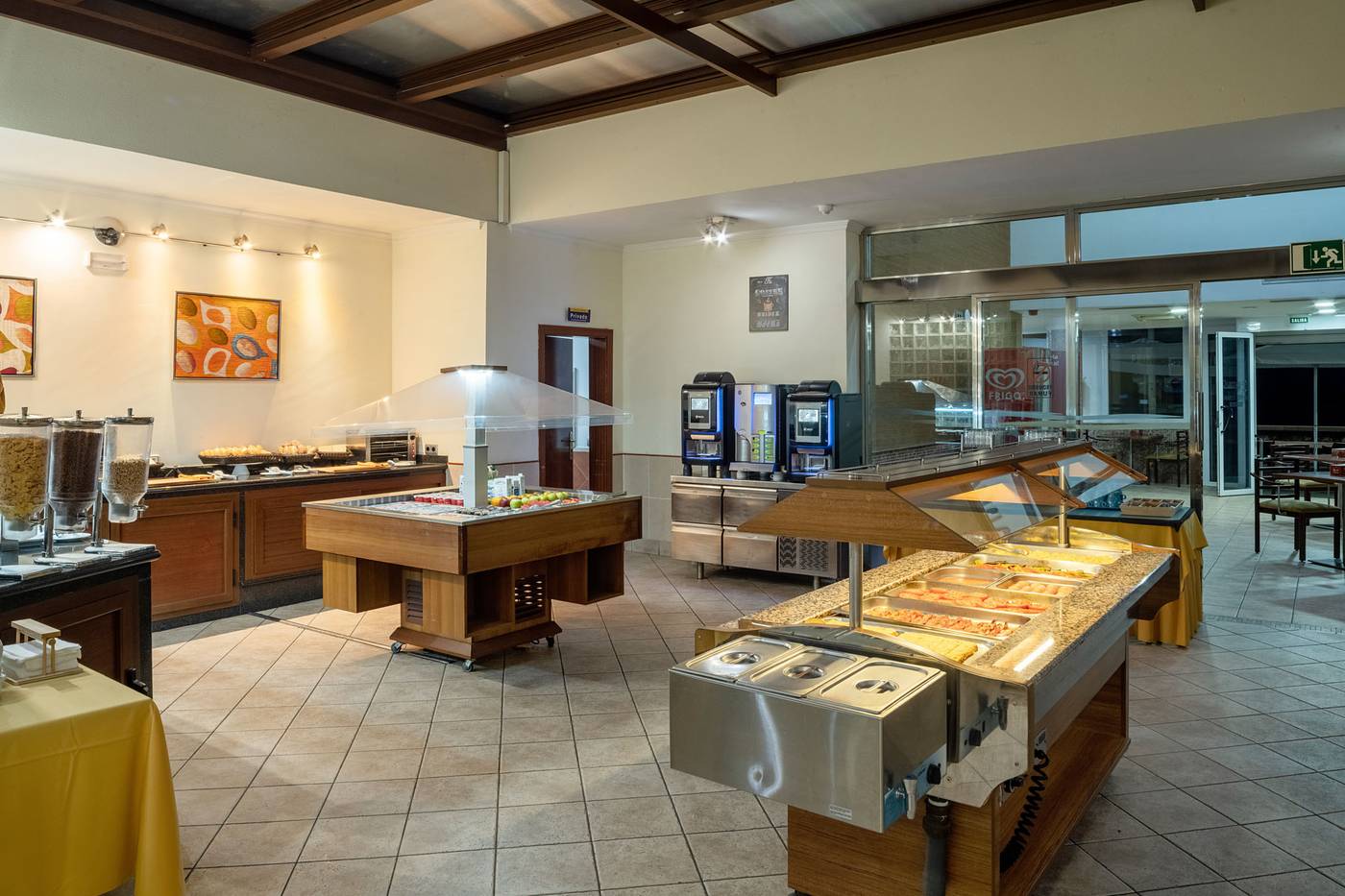 Diamar-Restaurant-13