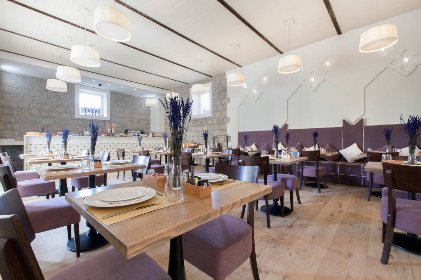 Unconventional-Sorrento-Coast-Restaurant-44