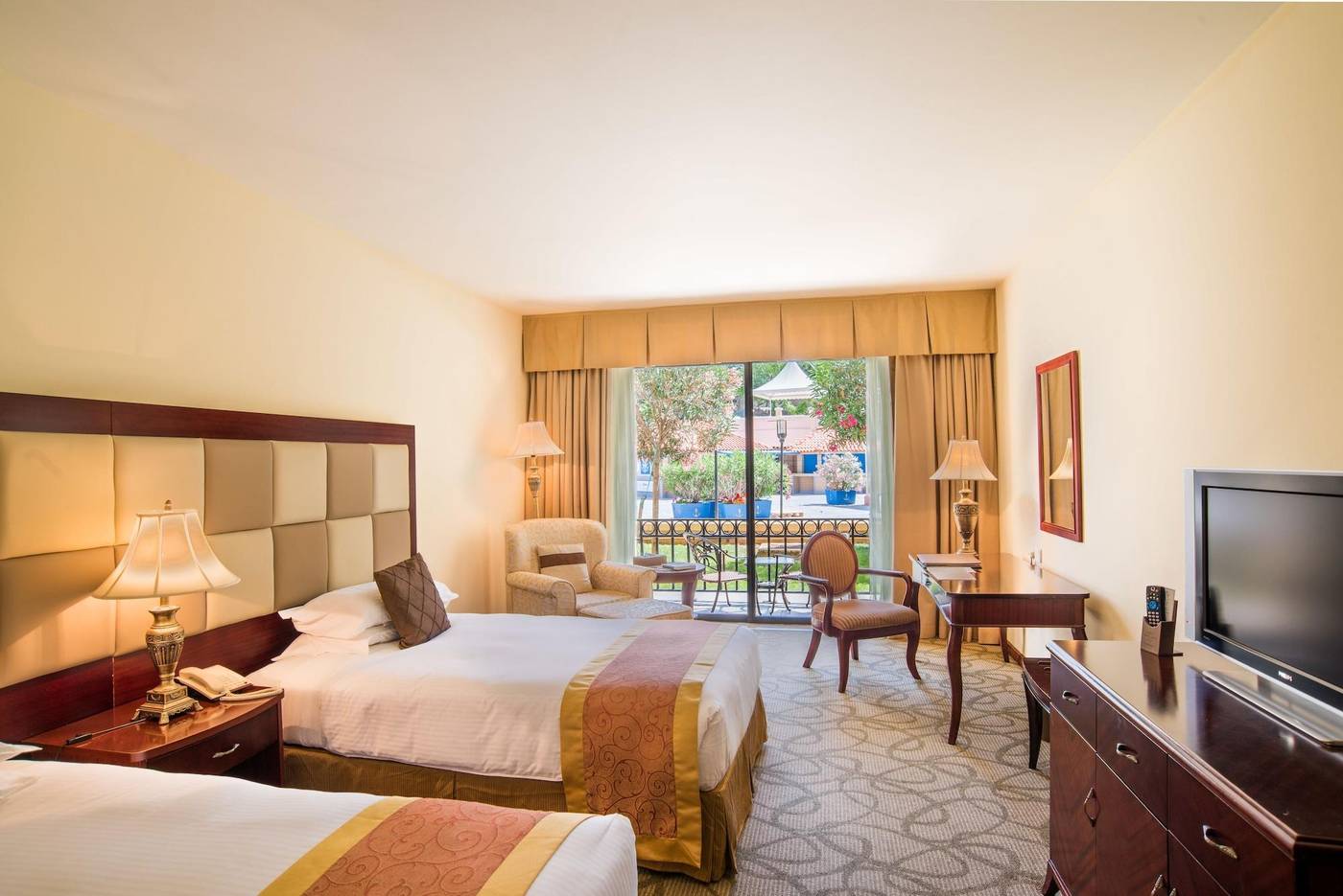 Excelsior-Grand-Hotel-Room-30