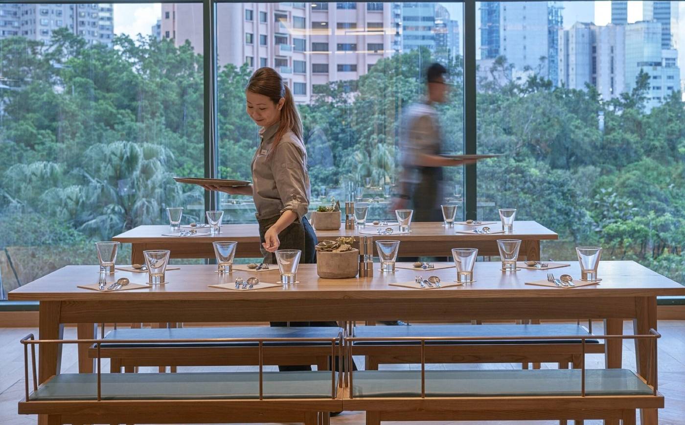 Two-MacDonnell-Road-Bar-18